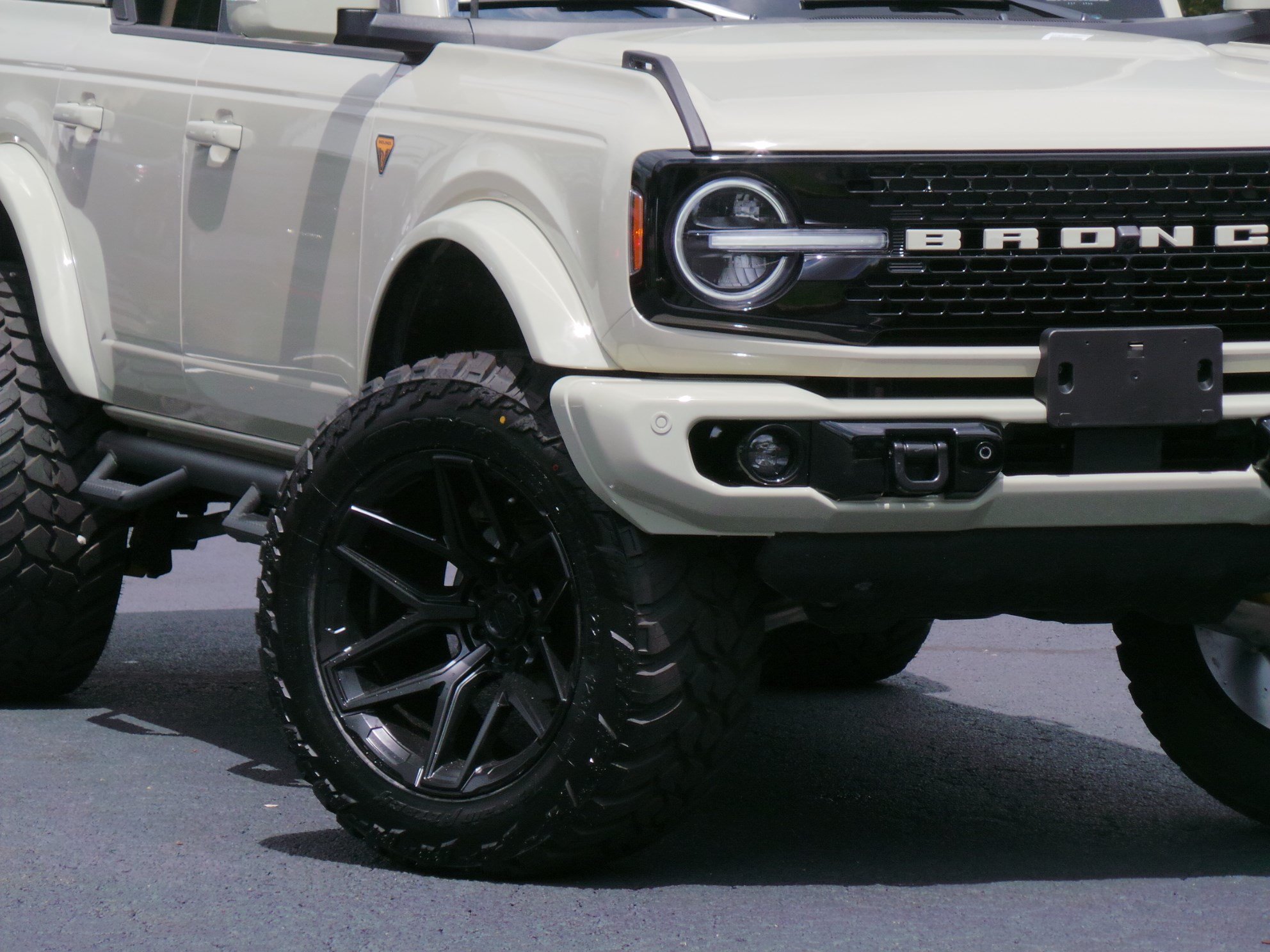 Used 2025 Ford Bronco Badlands AWD/4WD image 22