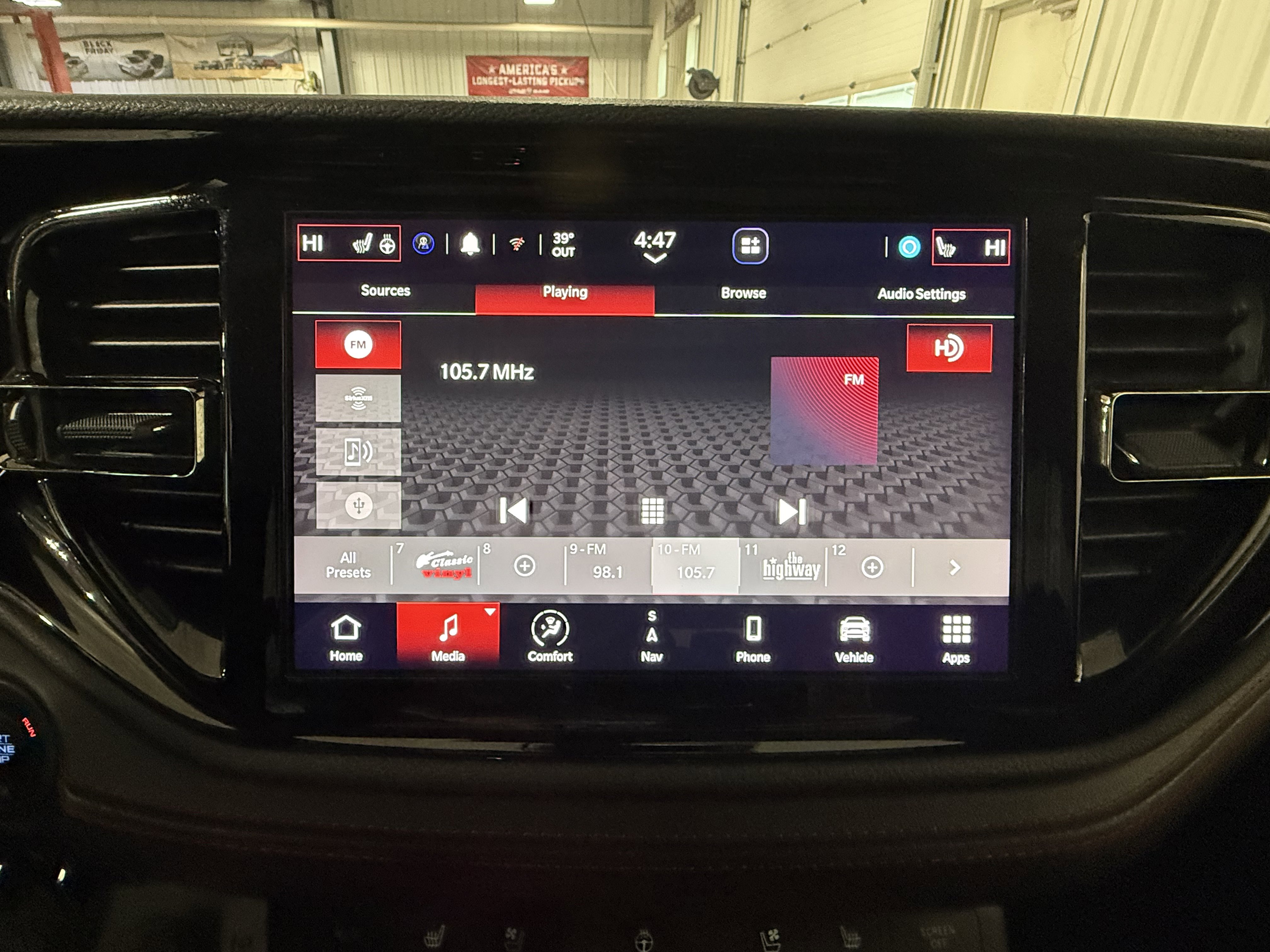 Used 2025 Dodge Durango GT image 31