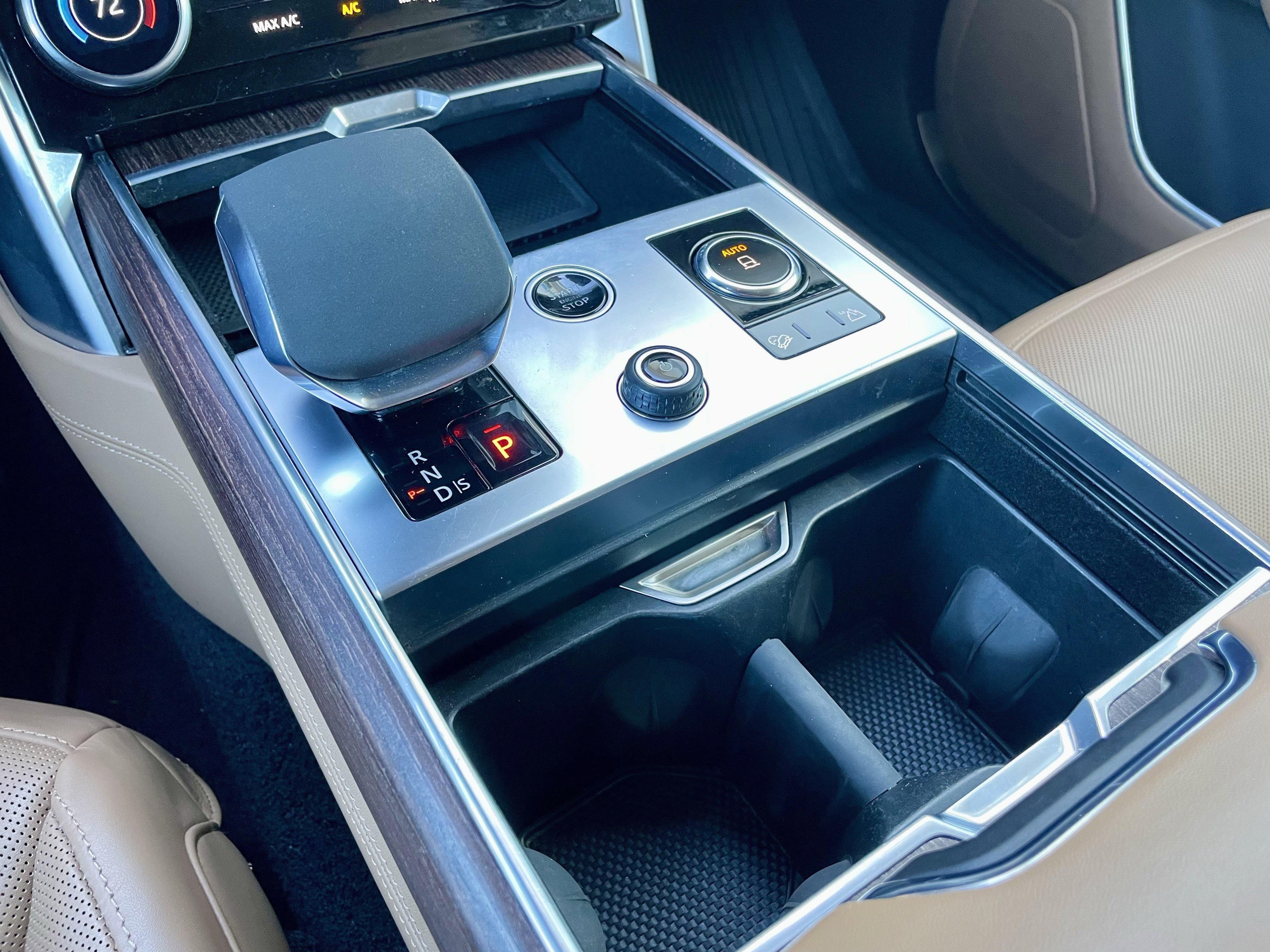 Used 2022 Land Rover Range Rover SE image 20