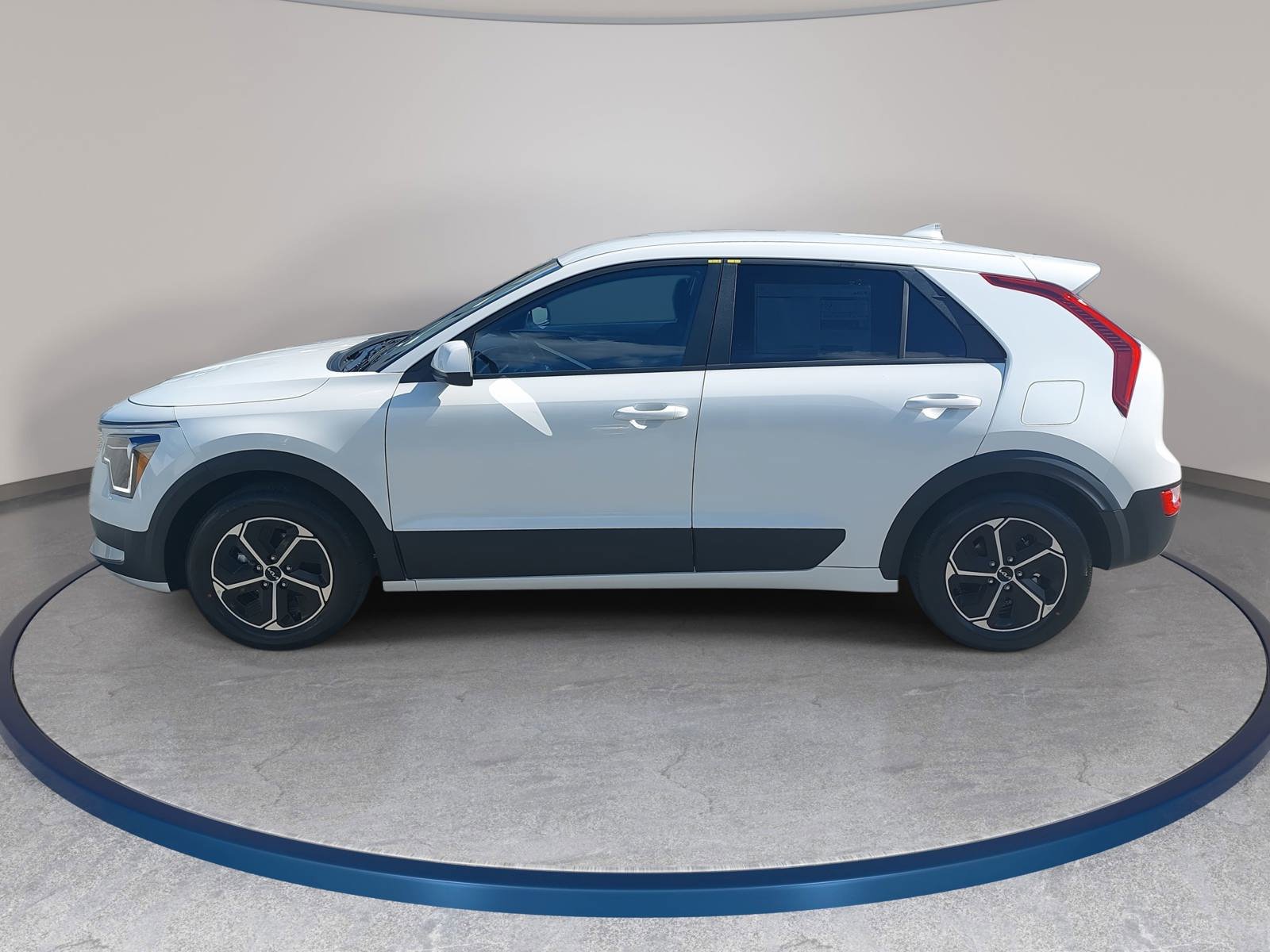 New 2026 Kia Niro LX FWD image 8