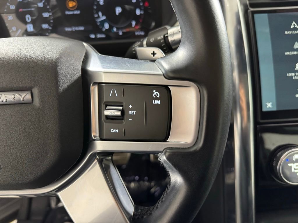 Used 2021 Land Rover Discovery S R-Dynamic AWD/4WD image 18