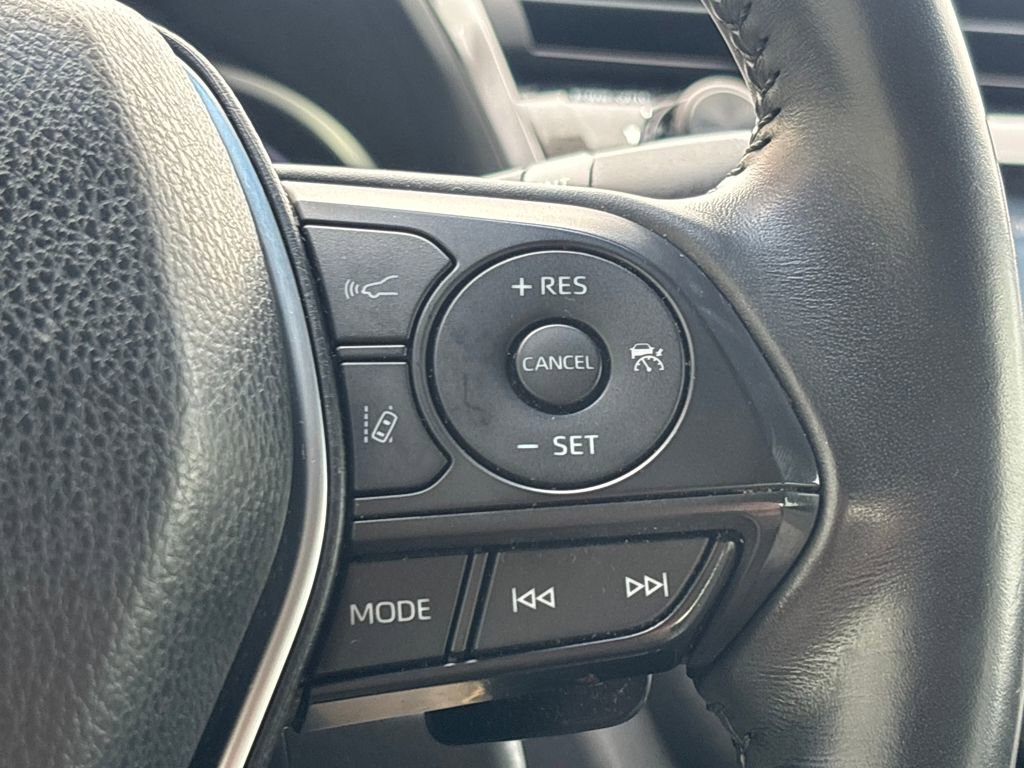 Used 2018 Toyota Camry SE image 20