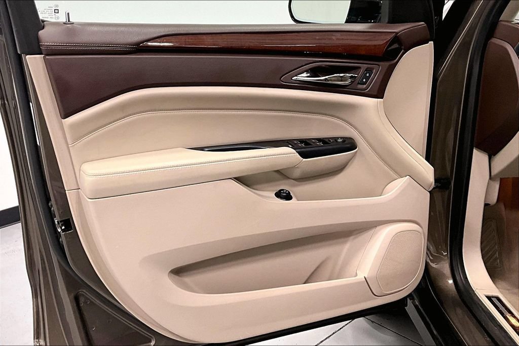 Used 2015 Cadillac SRX Luxury FWD image 19