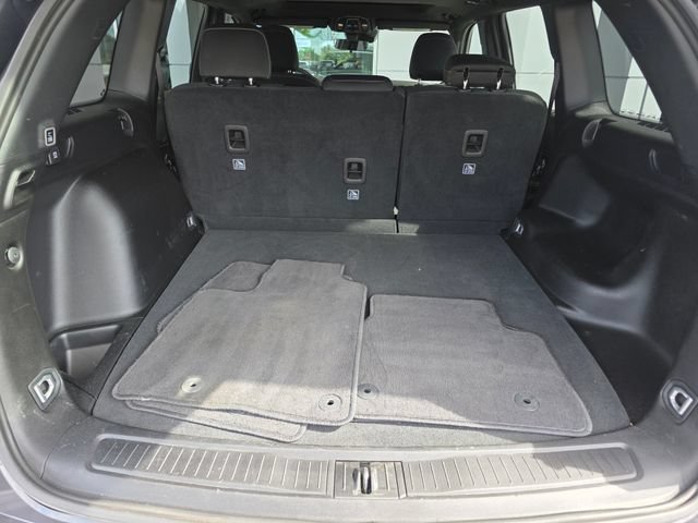 Used 2025 Jeep Grand Cherokee Laredo X w/ Luxury Tech Group I AWD/4WD image 15