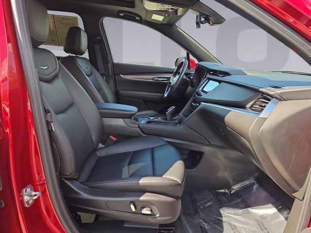 Used 2024 Cadillac XT6 Luxury w/ LPO, Floor Liner Package AWD/4WD image 17
