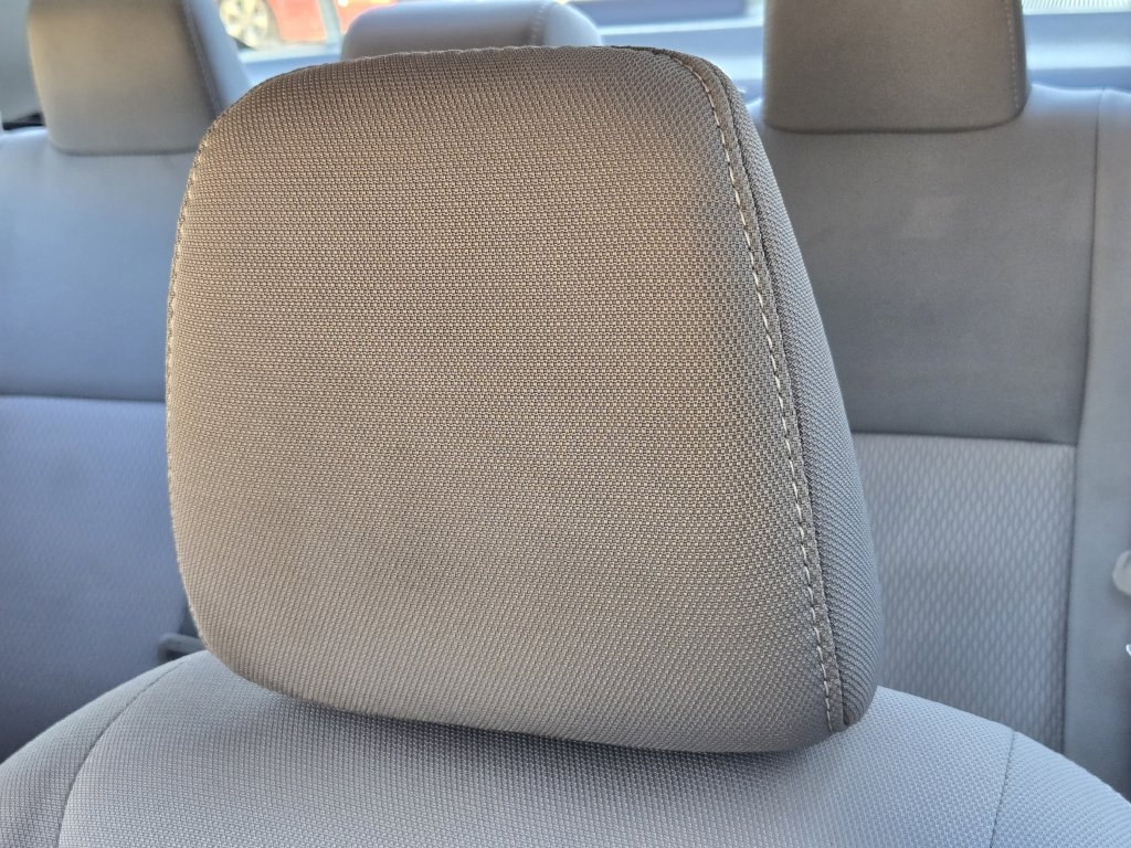 Used 2014 Toyota Corolla LE FWD image 19