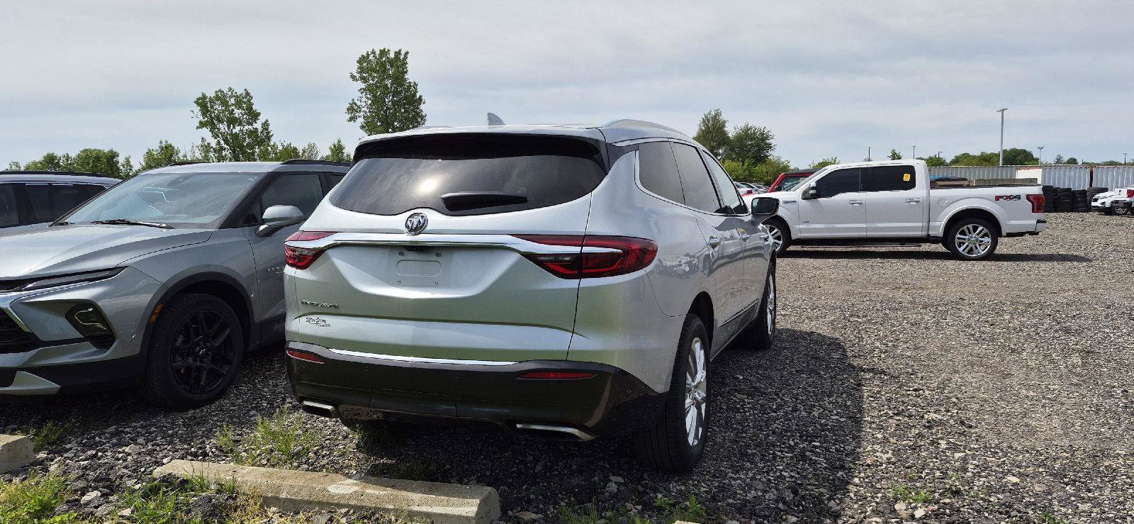 Used 2021 Buick Enclave Essence w/ Trailering Package, 5000 lbs. FWD image 3