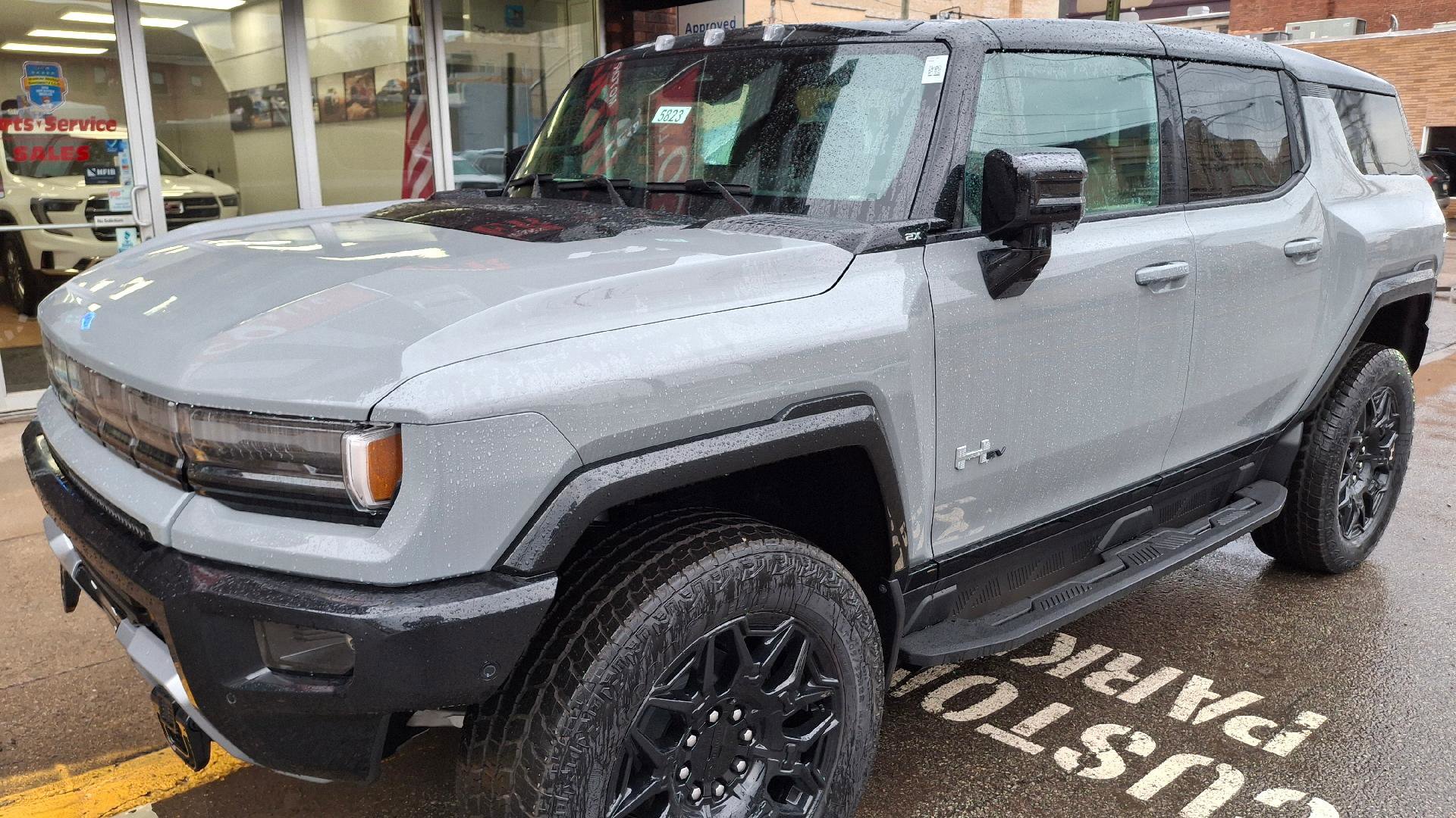New 2026 GMC Hummer EV SUV AWD/4WD image 3