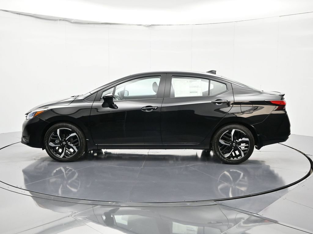 New 2025 Nissan Versa SR w/ Trunk Package FWD image 8