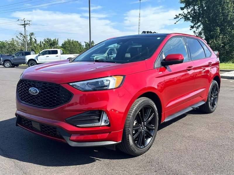 Used 2022 Ford Edge ST-Line w/ Class II Trailer Tow Package image 4