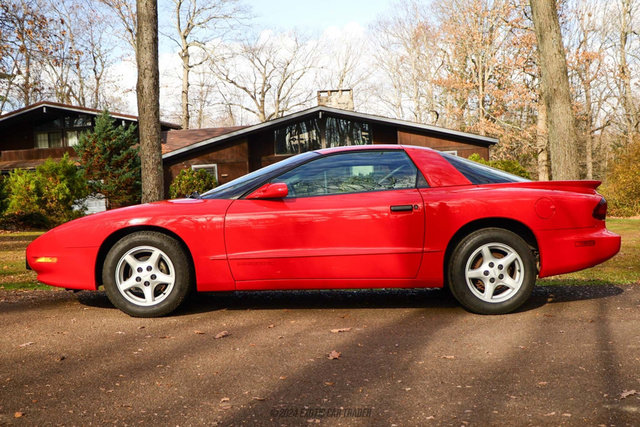 Used 1997 Pontiac Firebird Coupe w/ Opt Pkg image 3
