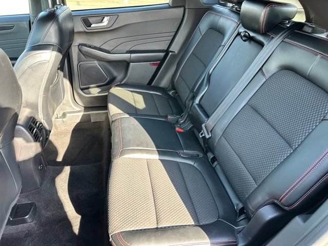 Certified 2023 Ford Escape ST-Line AWD/4WD image 8