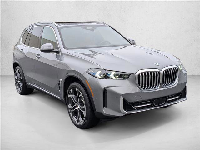 Certified 2025 BMW X5 xDrive40i w/ Parking Assistance Package image 3