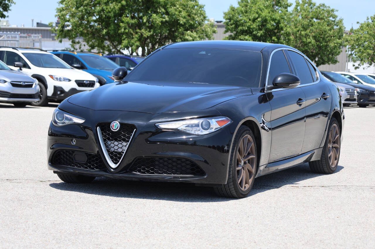 Used 2020 Alfa Romeo Giulia AWD w/ Cold Weather Package image 6