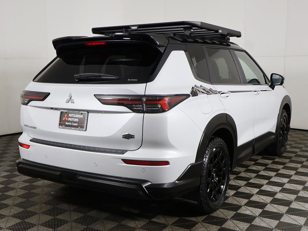 New 2026 Mitsubishi Outlander AWD image 13
