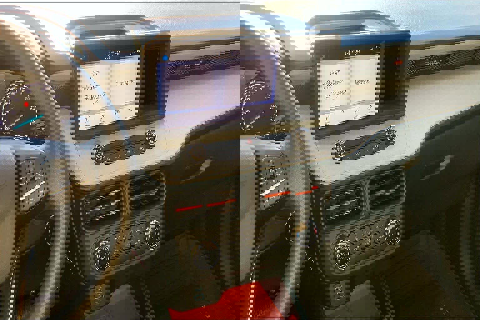 Certified 2024 Ford Maverick XLT w/ Equipment Group 300A Standard image 6