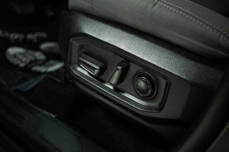 Used 2025 Toyota Tundra SR5 image 14