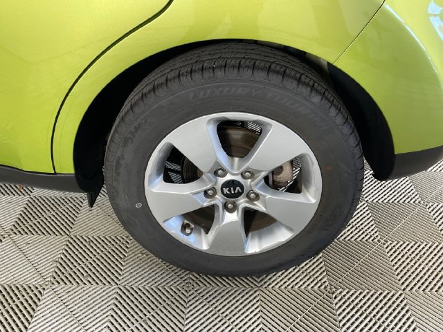 Used 2017 Kia Soul FWD image 19