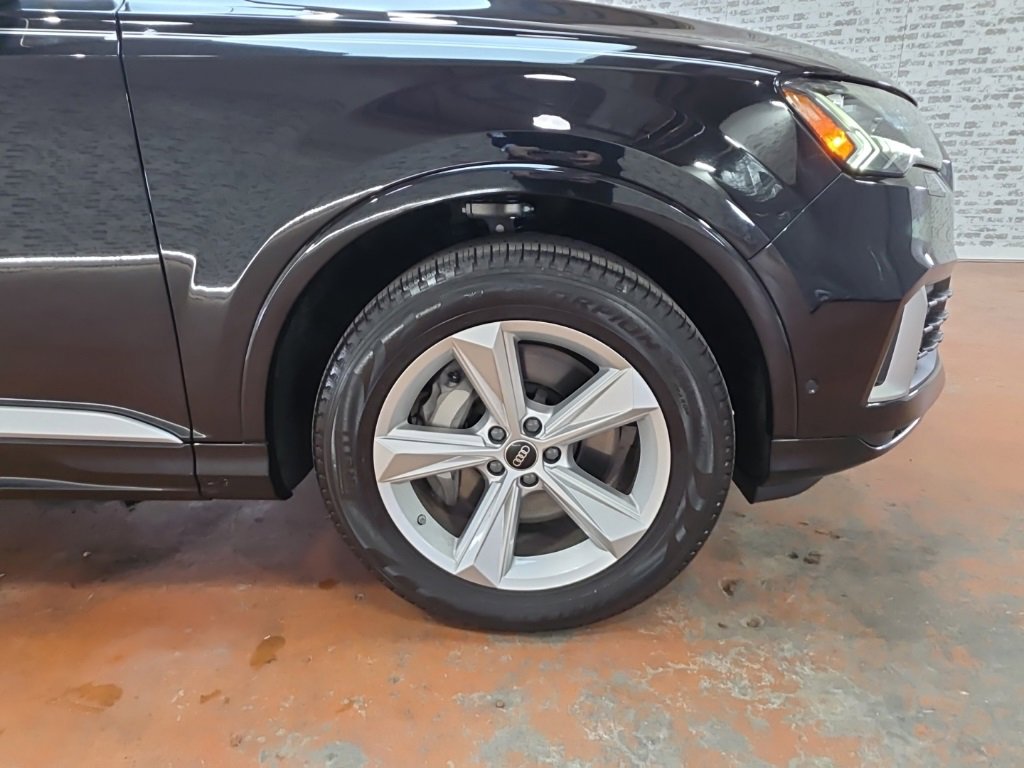 Used 2024 Audi Q7 2.0T Premium Plus image 8