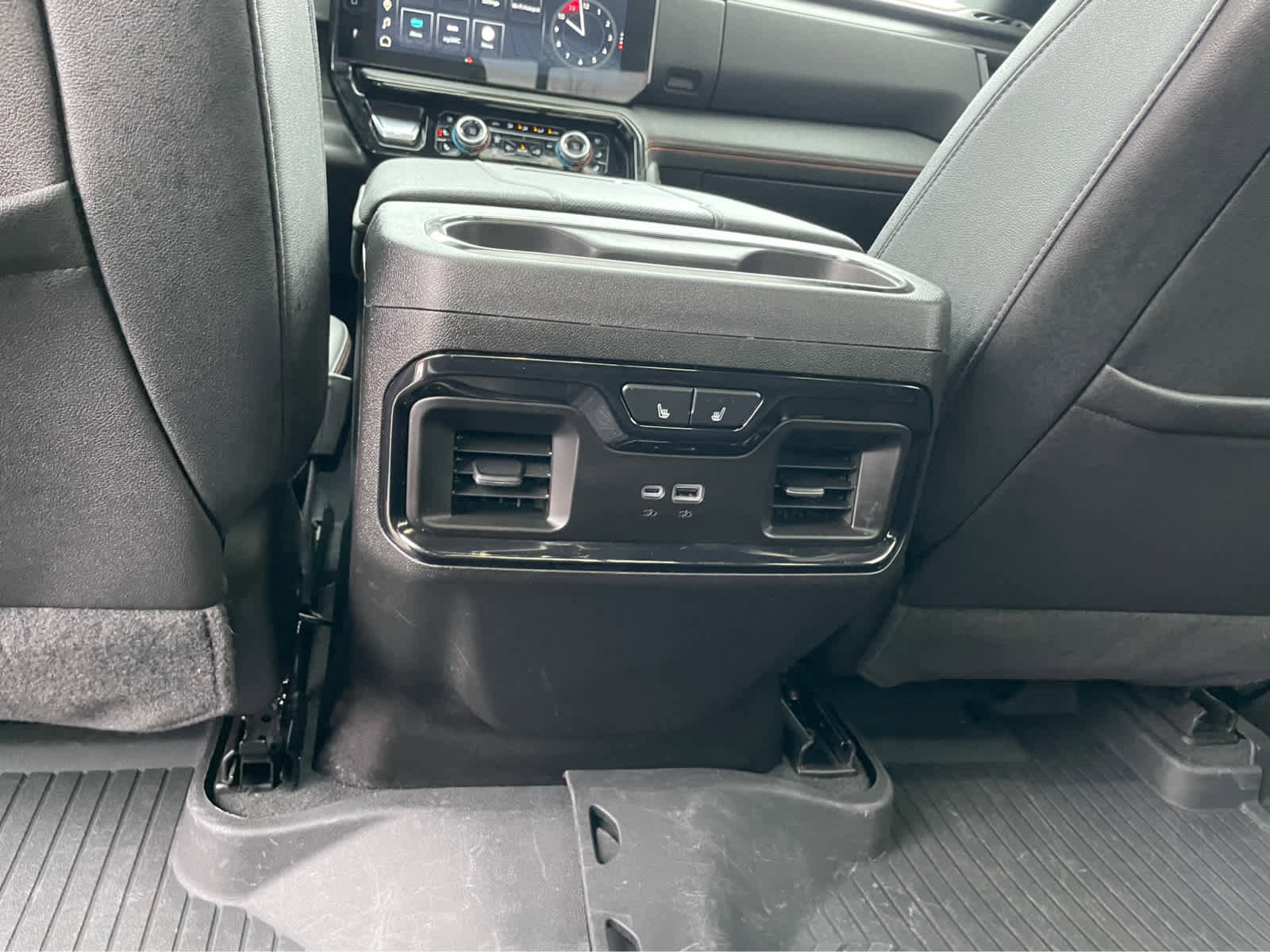 Used 2025 GMC Sierra 2500 AT4 w/ AT4 Premium Plus Package image 36