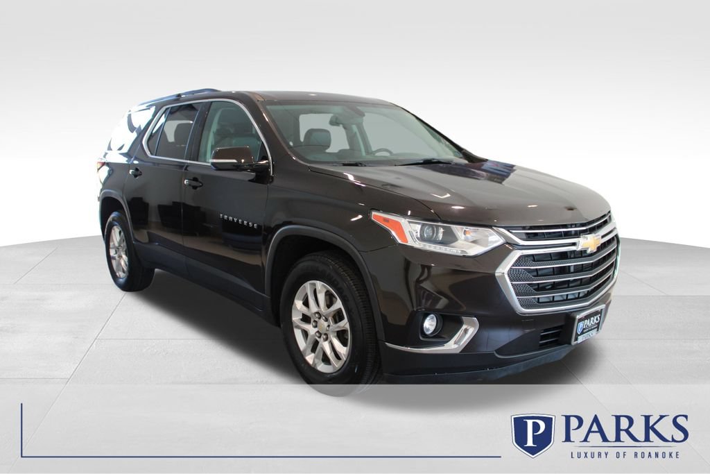 Used 2019 Chevrolet Traverse LT w/ LPO, Cargo Package AWD/4WD image 1