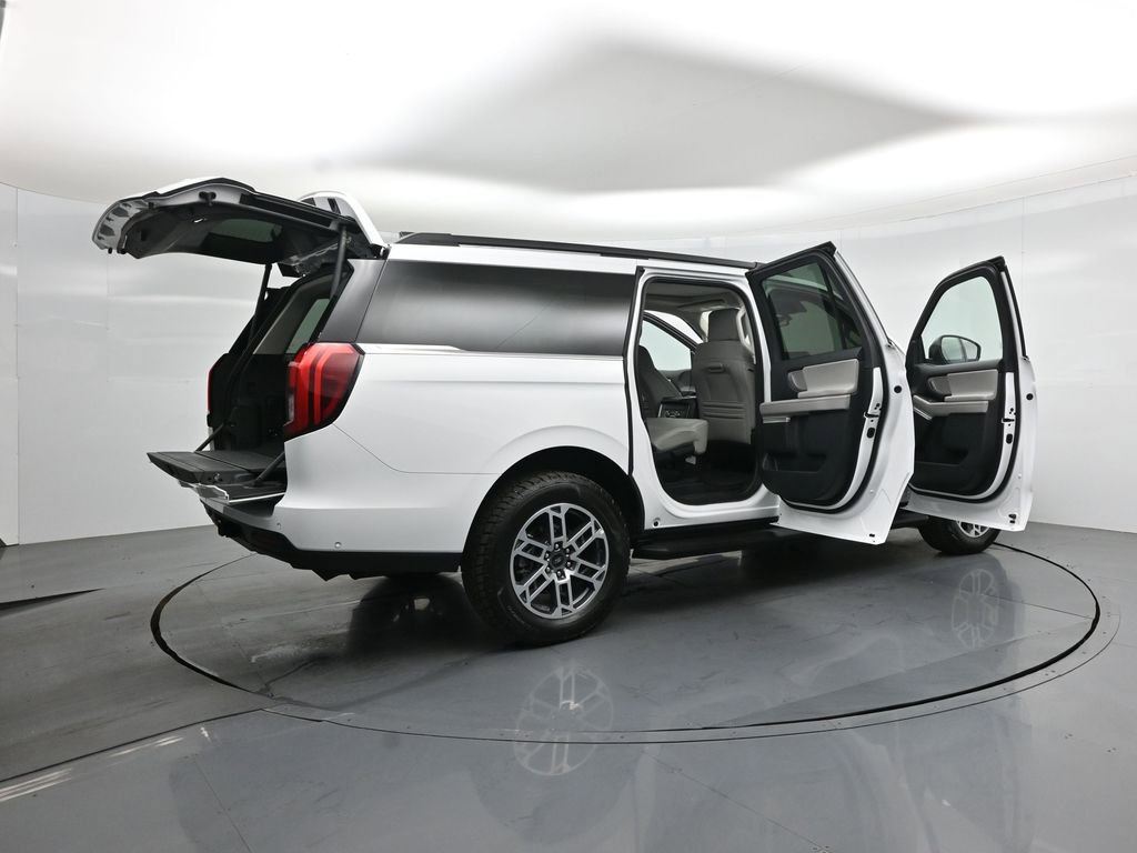 Certified 2025 Ford Expedition Max Active image 6