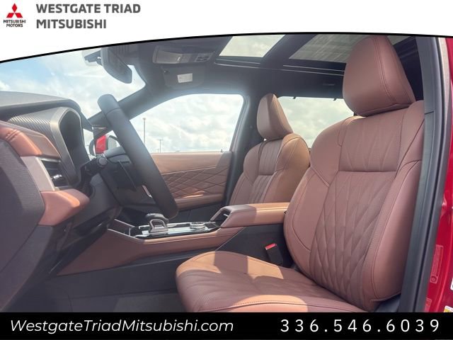 New 2025 Mitsubishi Outlander SEL image 15