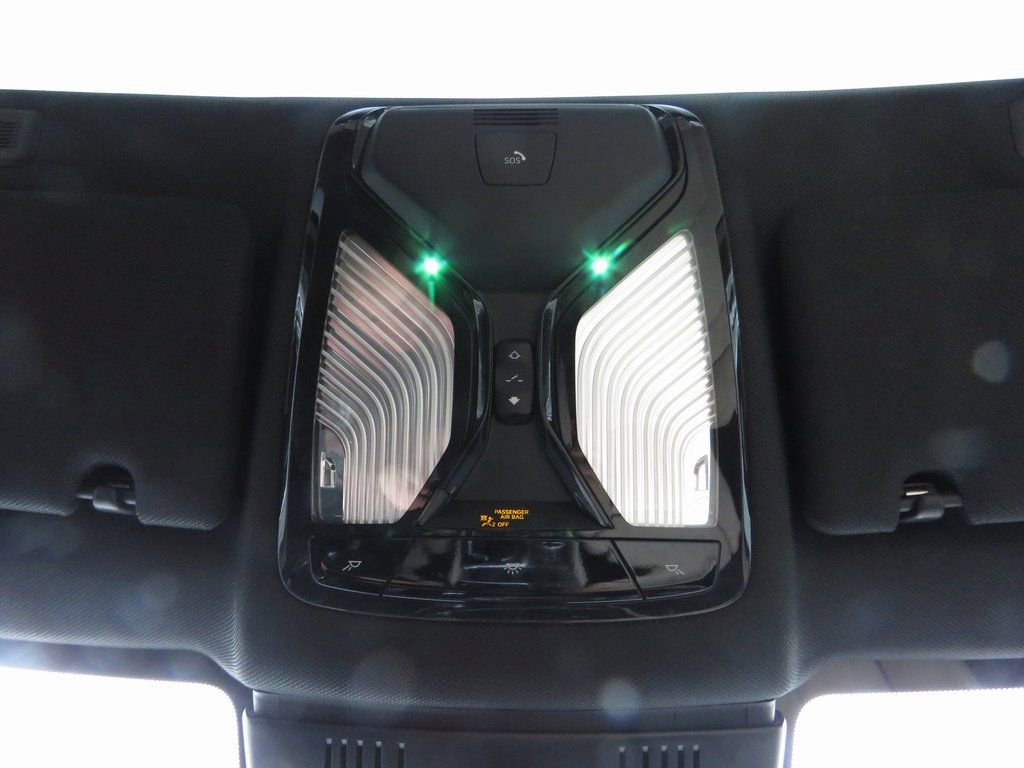 Used 2020 BMW 530i xDrive w/ Convenience Package image 27