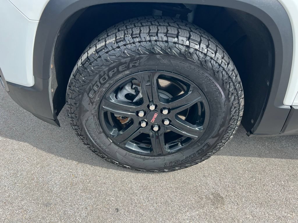 Used 2023 GMC Acadia AT4 w/ GMC Pro Grade Package AWD/4WD image 16