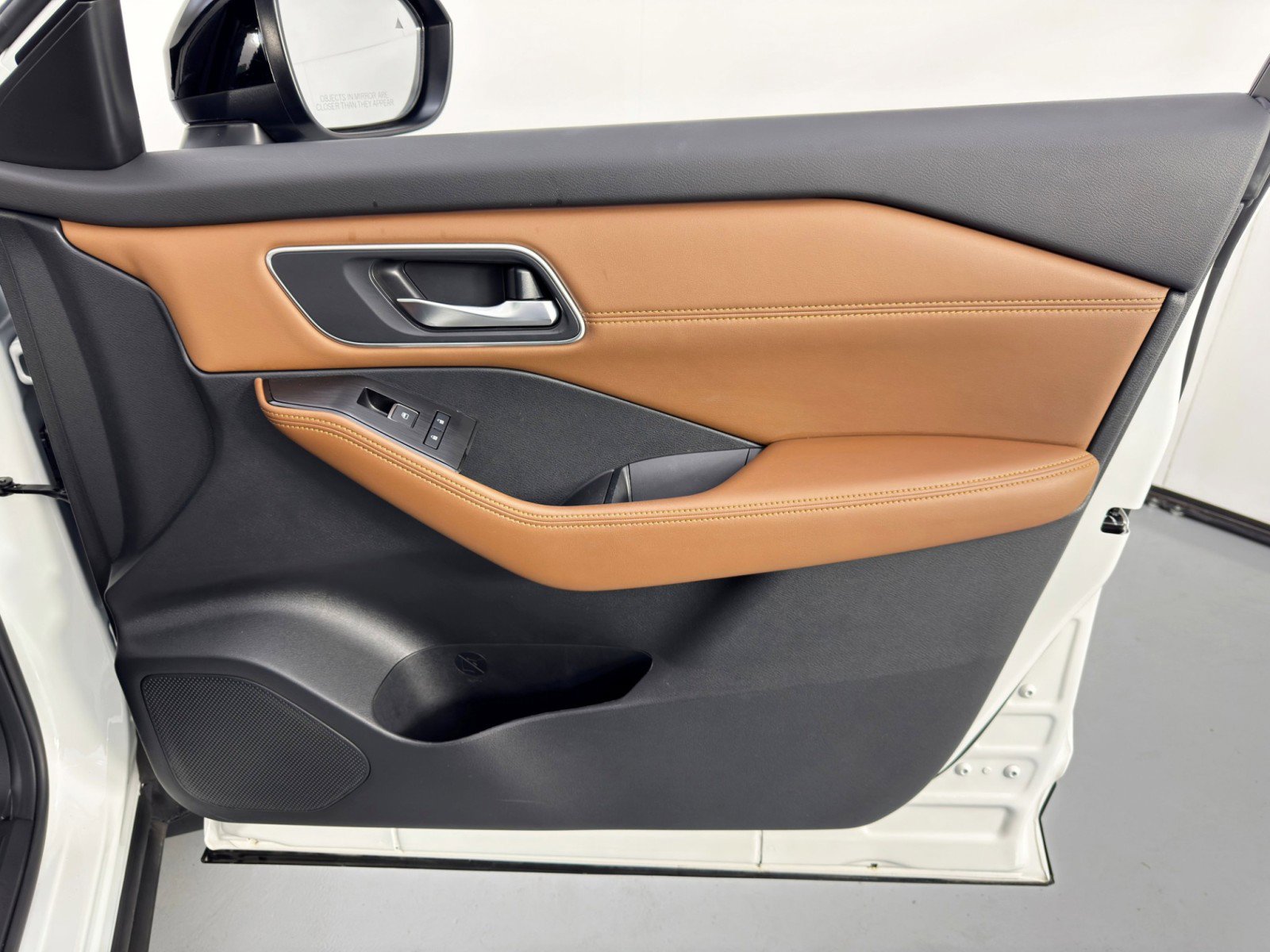 Used 2024 Nissan Rogue Platinum w/ Platinum Premium Package FWD image 44