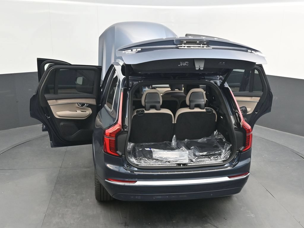 New 2026 Volvo XC90 B6 Plus w/ Protection Package Premier AWD/4WD image 40