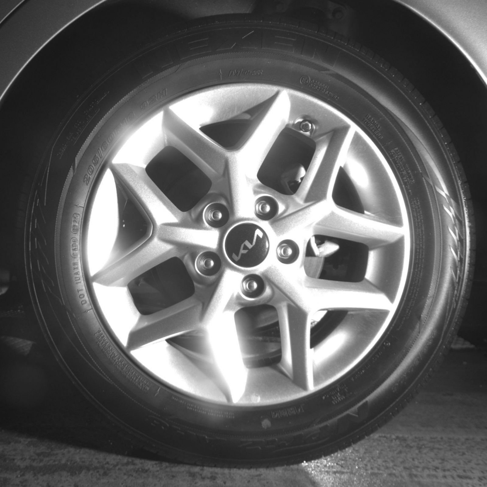 Used 2025 Kia Soul LX w/ LX Technology Package FWD image 16