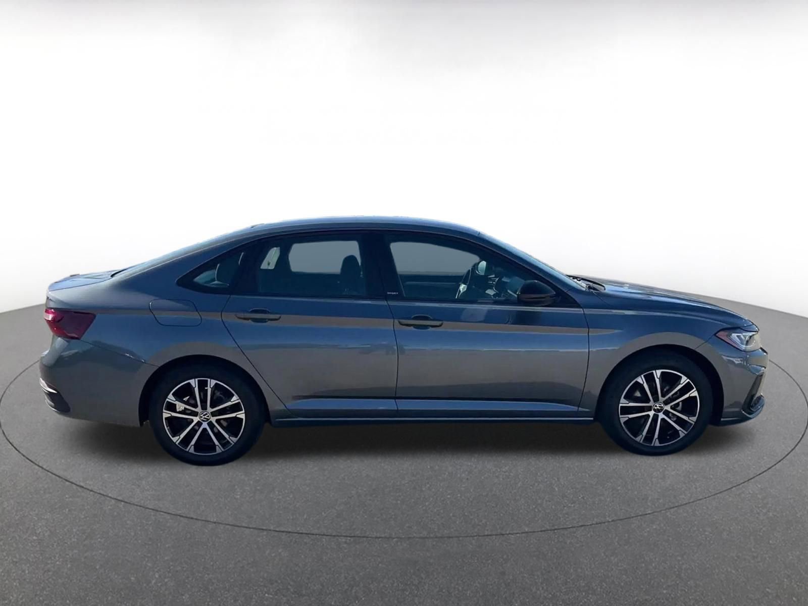 Used 2025 Volkswagen Jetta Sport image 16