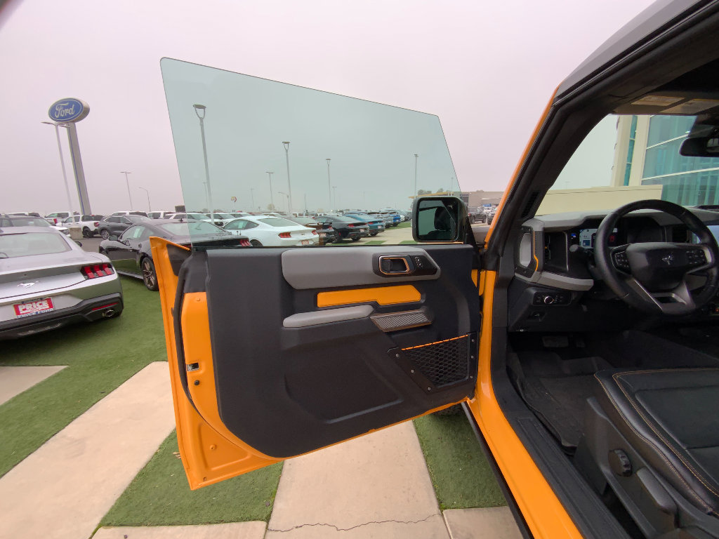 Used 2022 Ford Bronco Badlands image 8