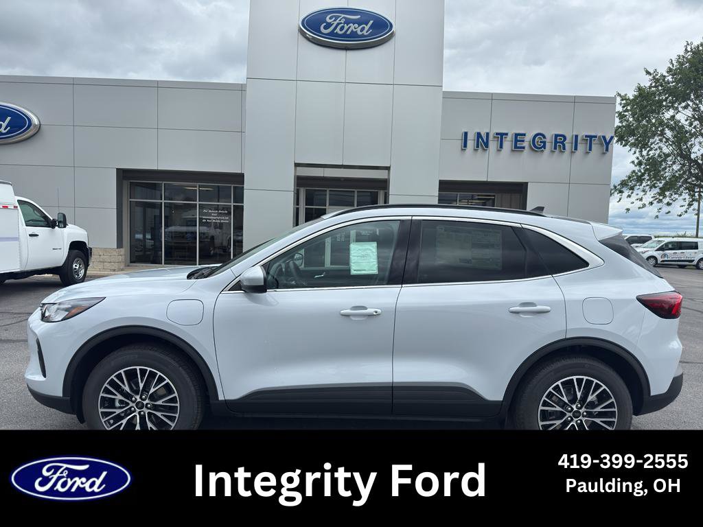 New 2025 Ford Escape SE image 1
