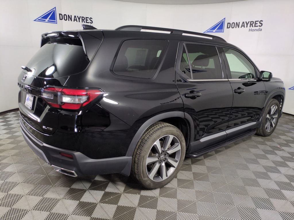 Used 2024 Honda Pilot Elite image 8