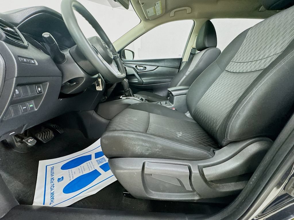 Used 2018 Nissan Rogue S FWD image 25