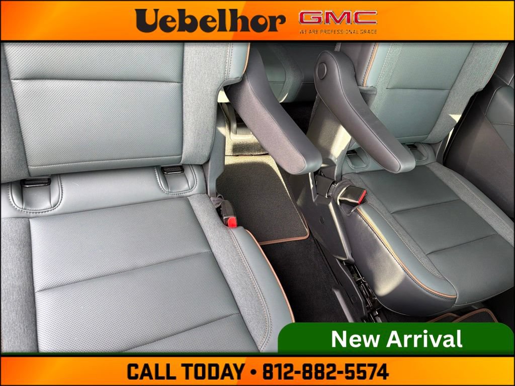 Used 2024 GMC Acadia AT4 AWD/4WD image 6