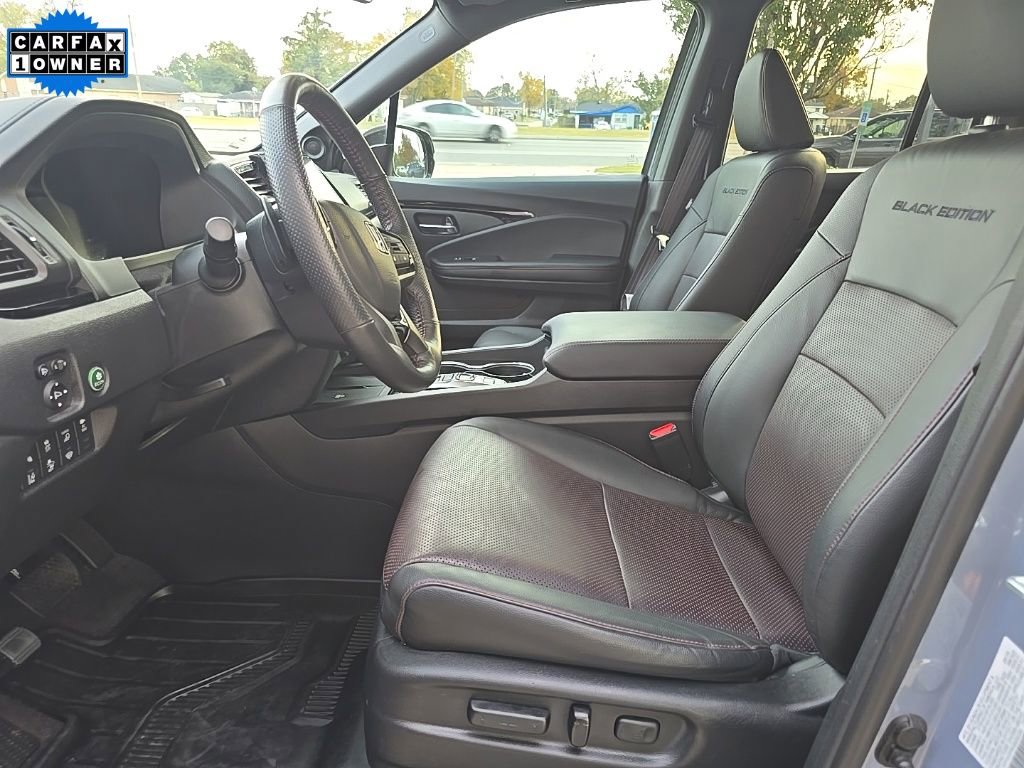 Used 2025 Honda Ridgeline Black Edition image 25
