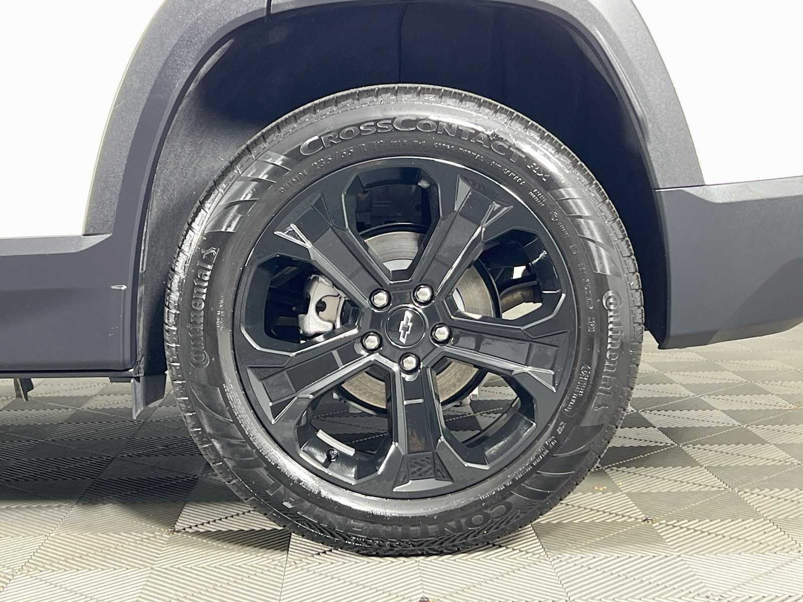 Used 2026 Chevrolet Equinox LT w/ Midnight Edition AWD/4WD image 32
