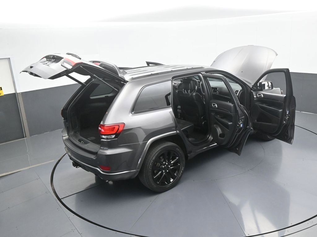 Used 2019 Jeep Grand Cherokee Altitude image 61