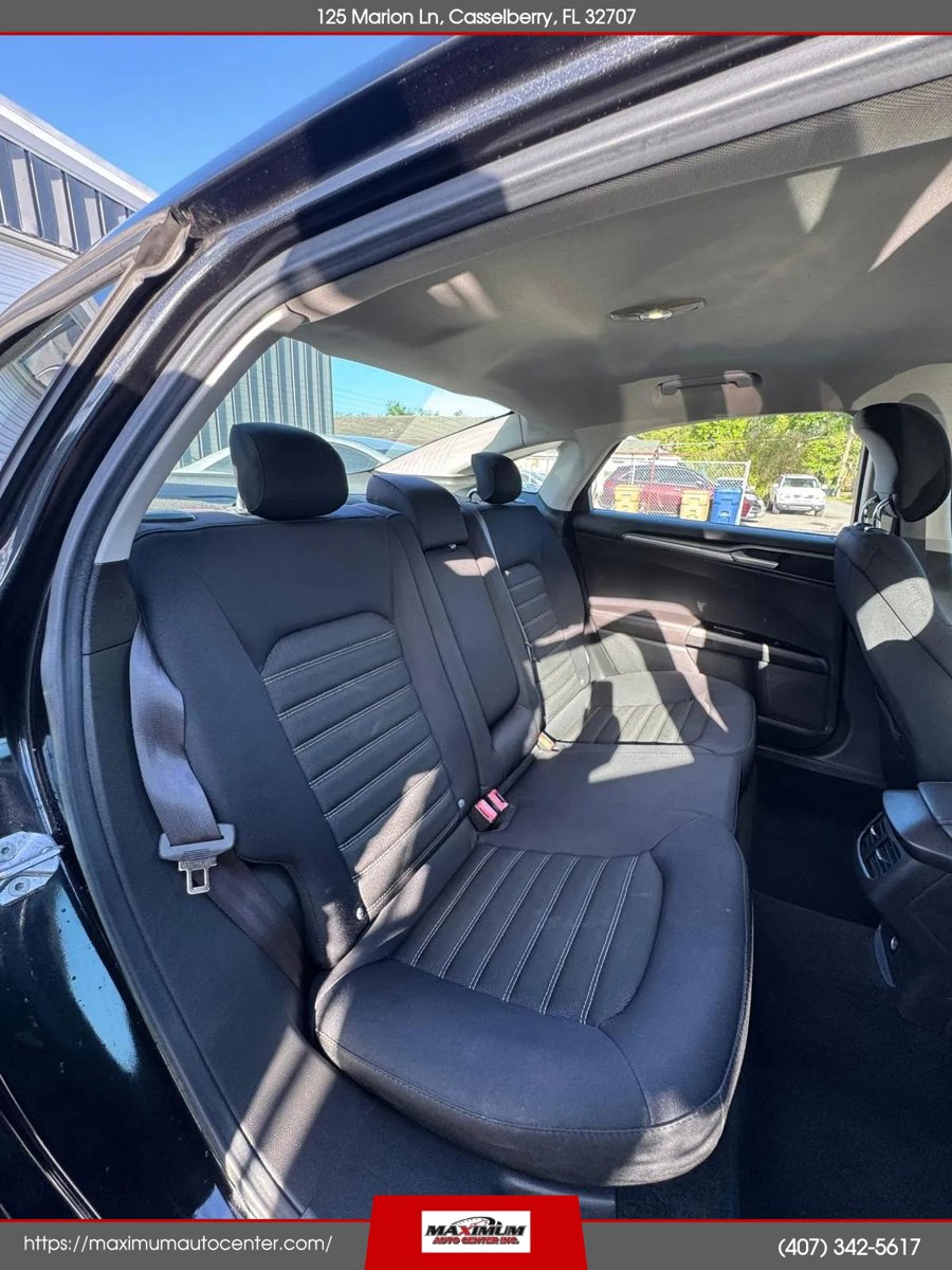 Used 2013 Ford Fusion SE image 15