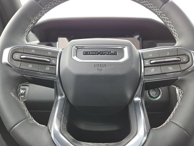 New 2026 GMC Acadia Denali Ultimate w/ LPO, Floor Liner Package image 37