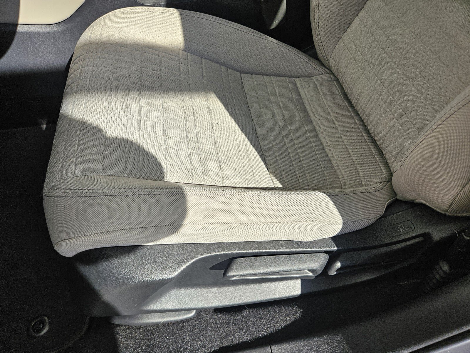 Used 2025 Honda HR-V LX image 30