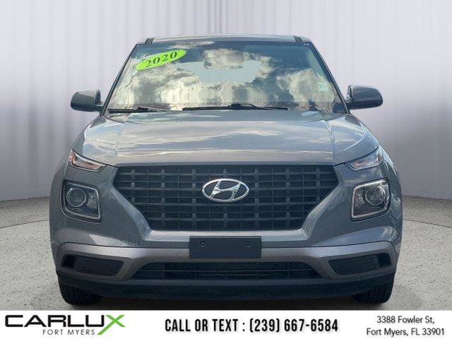 Used 2020 Hyundai Venue SE FWD image 2