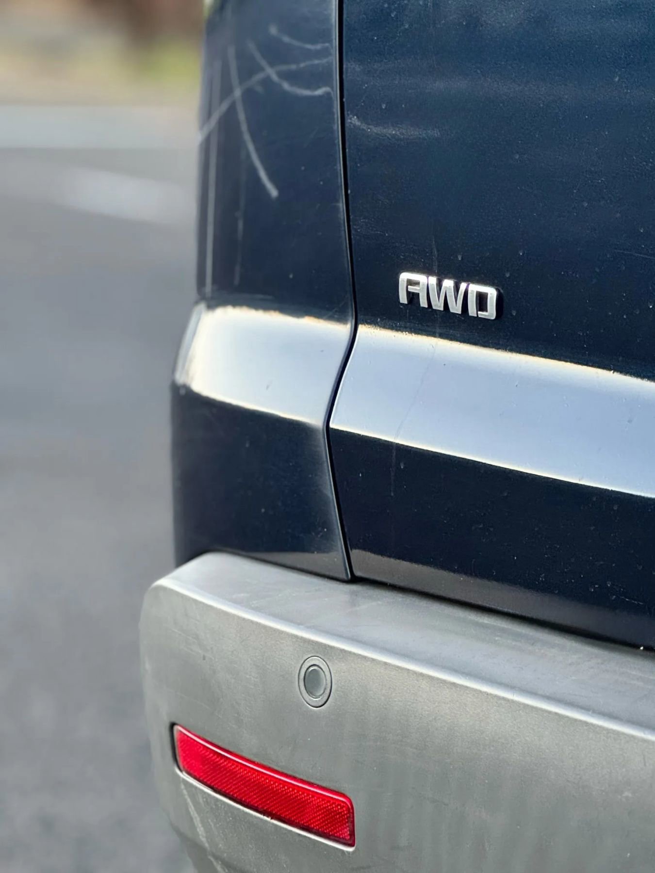 Used 2012 Chevrolet Traverse LT image 3