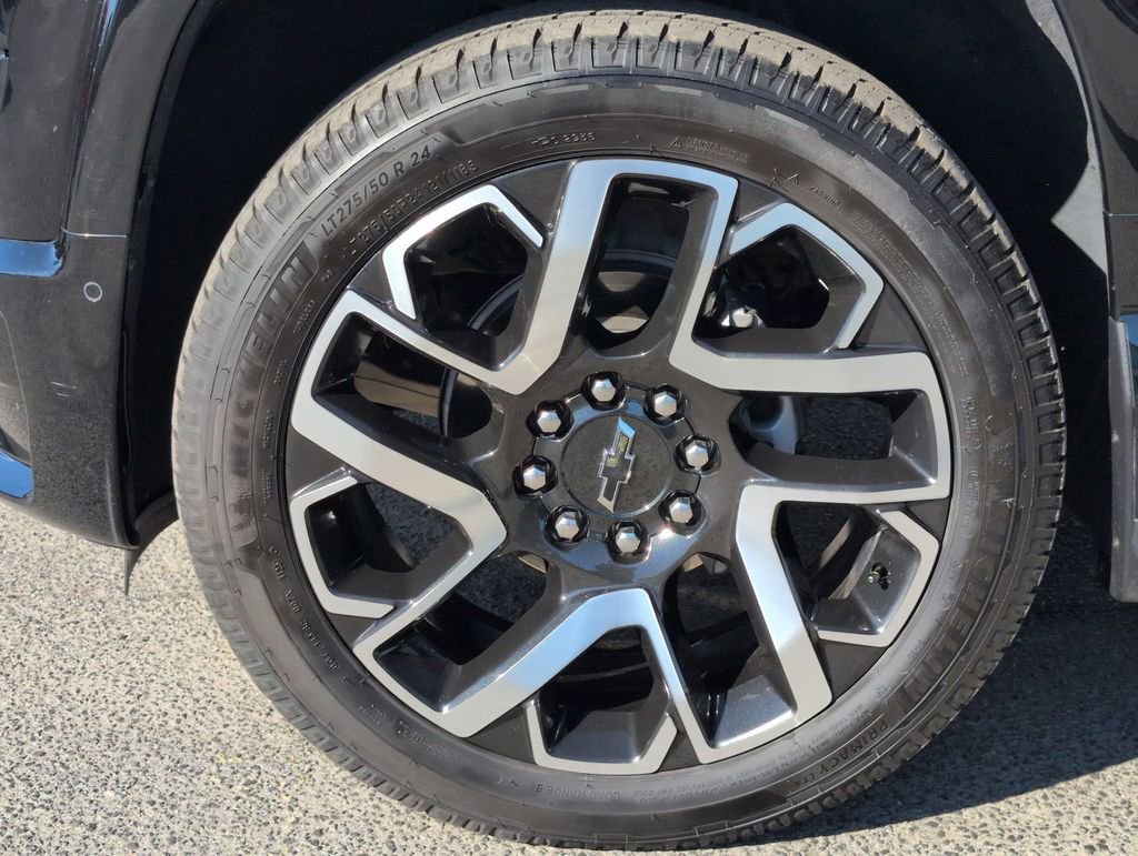 Used 2024 Chevrolet Silverado EV RST image 35