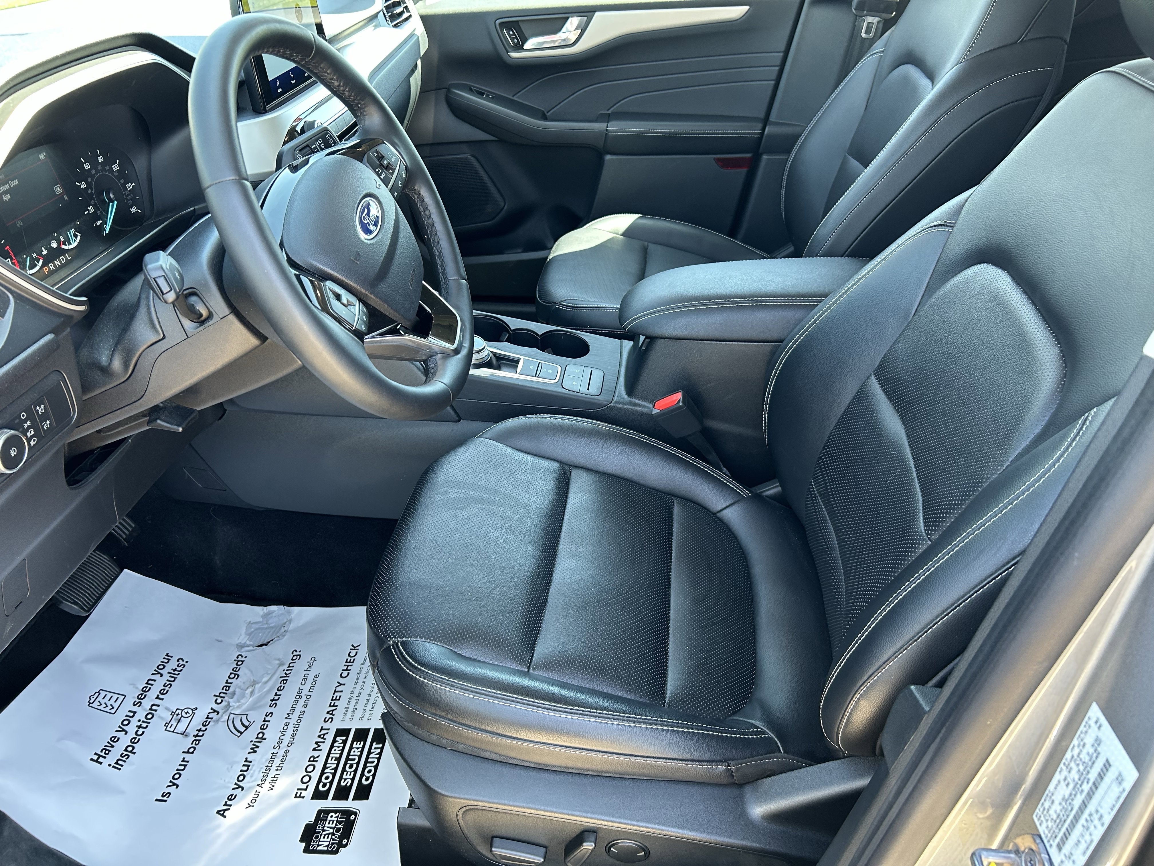 Used 2021 Ford Escape SEL AWD/4WD image 17