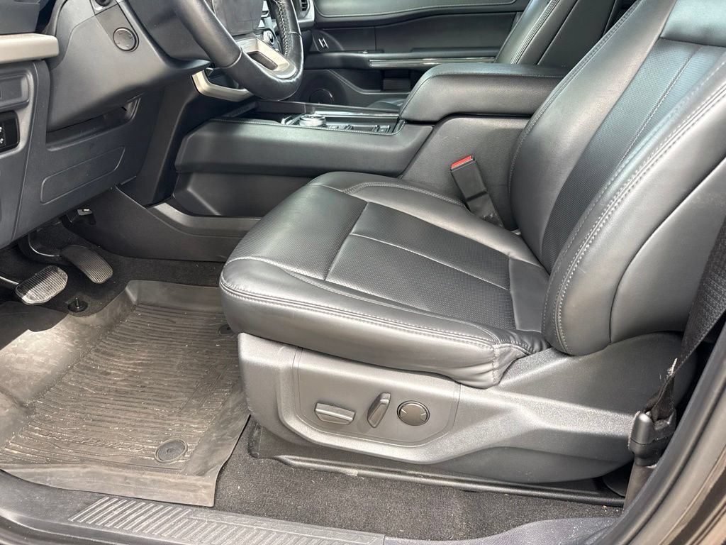 Used 2023 Ford Expedition XLT RWD image 15