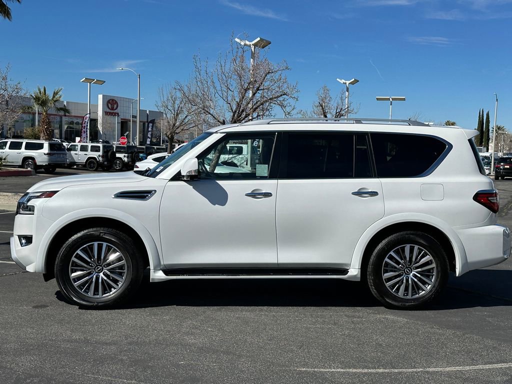 Used 2024 Nissan Armada SL w/ Captain's Chairs Package image 3